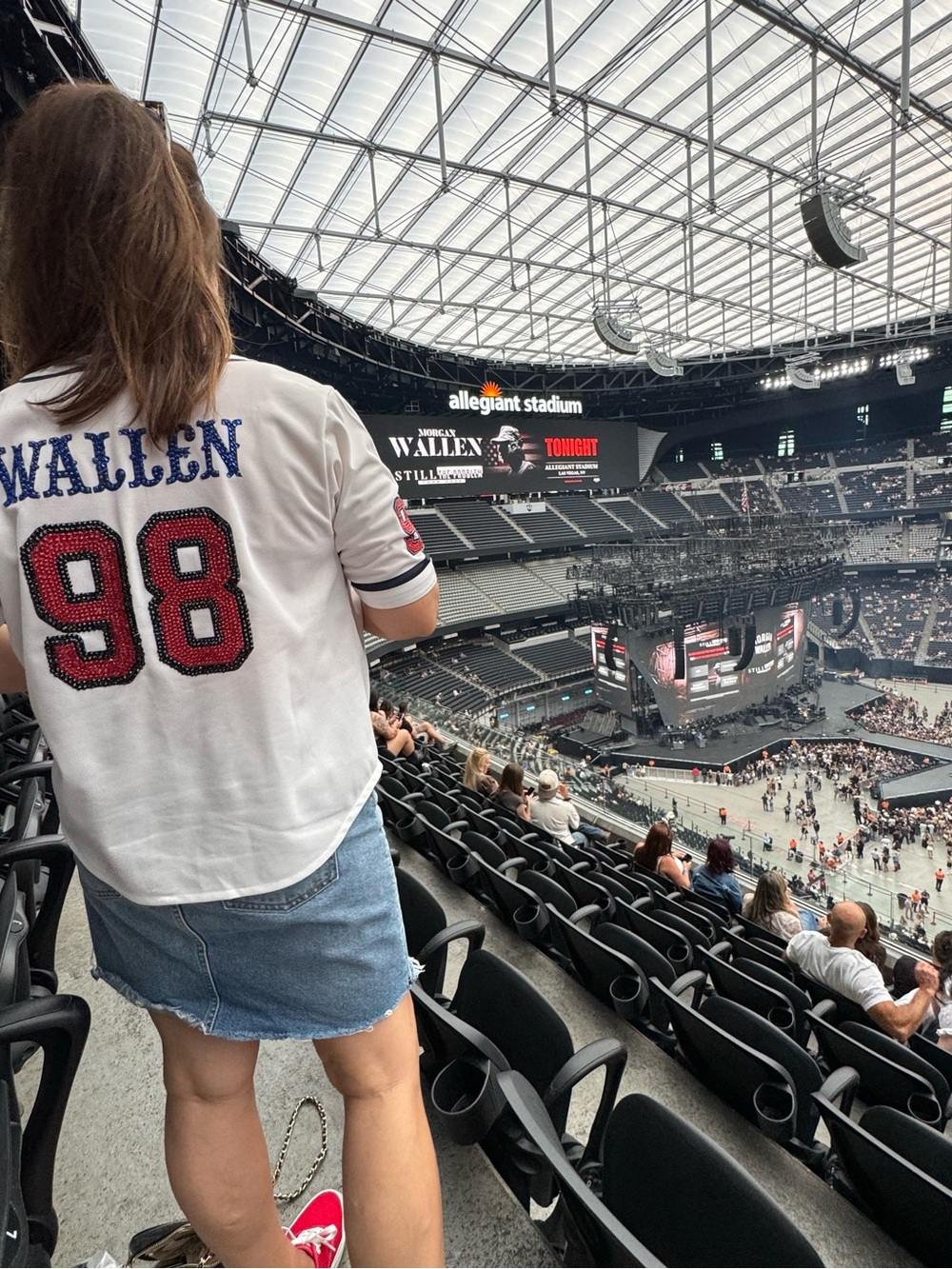 Morgan Wallen White Braves Jersey Wallen 98 - Picture 8 of 8